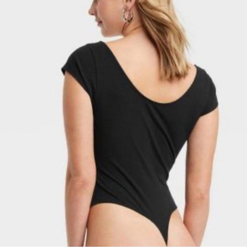 Universal Thread Voop Bodysuit Stretch Cotton Short Sleeve Thong Small